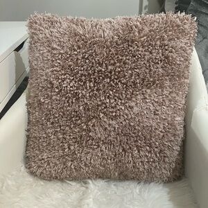 Dusty Pink Pillow! In great condition!